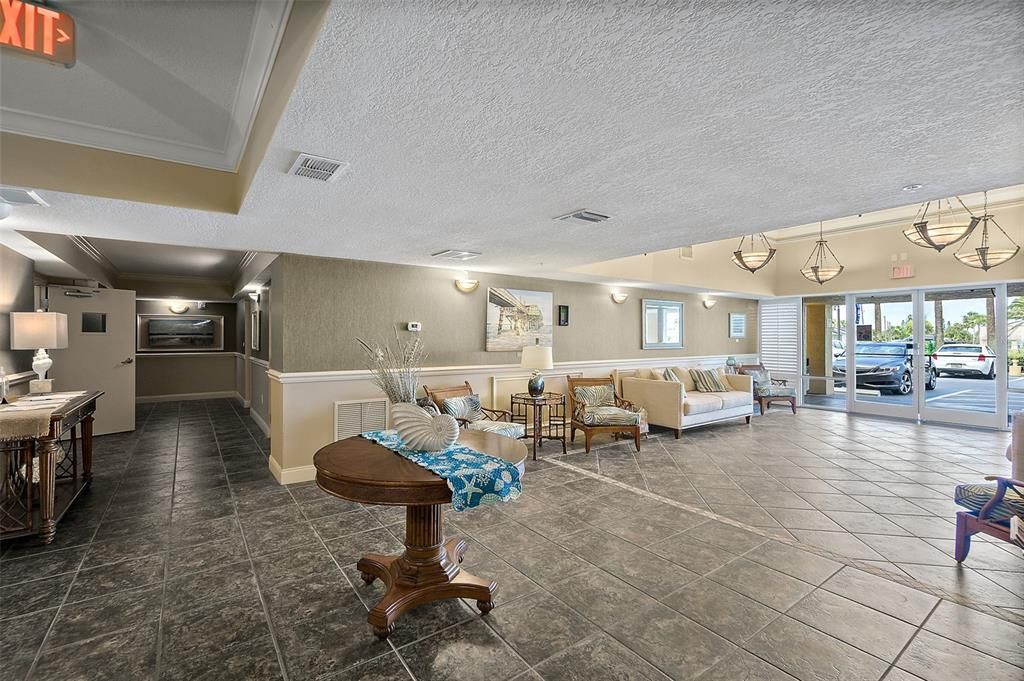 For Sale: $599,000 (3 beds, 3 baths, 2325 Square Feet)