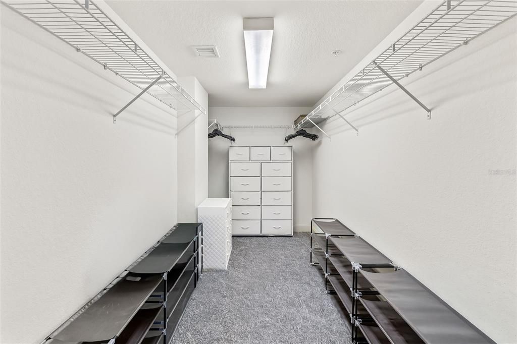 For Sale: $599,000 (3 beds, 3 baths, 2325 Square Feet)