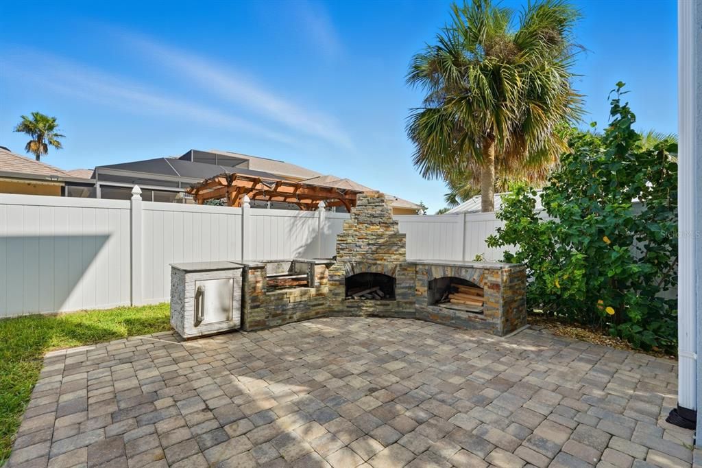 待售: $930,000 (3 贝兹, 2 浴室, 2109 平方英尺)