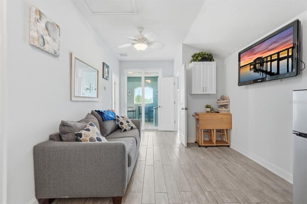 待售: $930,000 (3 贝兹, 2 浴室, 2109 平方英尺)