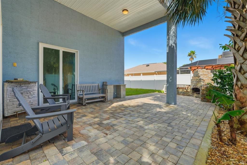 待售: $930,000 (3 贝兹, 2 浴室, 2109 平方英尺)