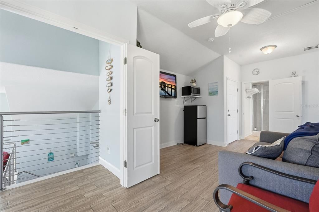 待售: $930,000 (3 贝兹, 2 浴室, 2109 平方英尺)