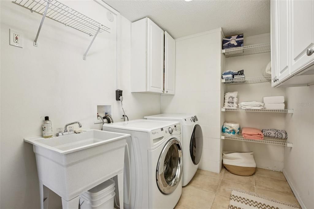 En Renta: $11,000 (3 camas, 3 baños, 2772 Pies cuadrados)