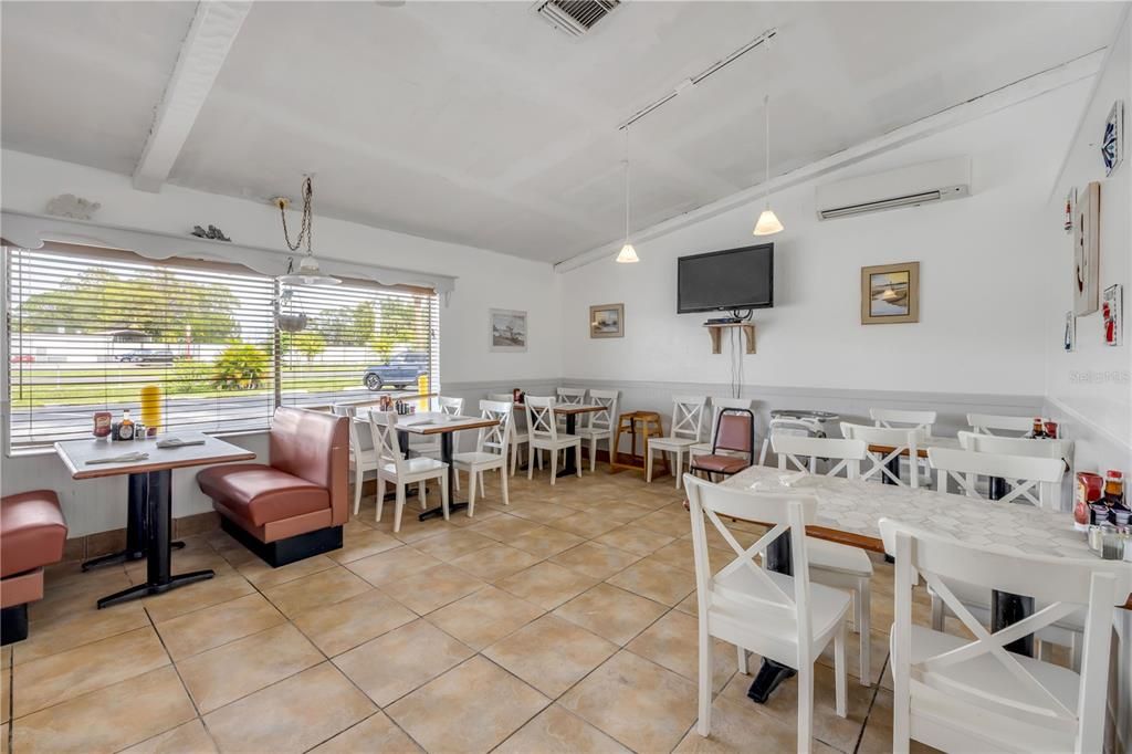 На продажу: $799,000 (0 спален, 0 ванн, 2400 Квадратных фут)