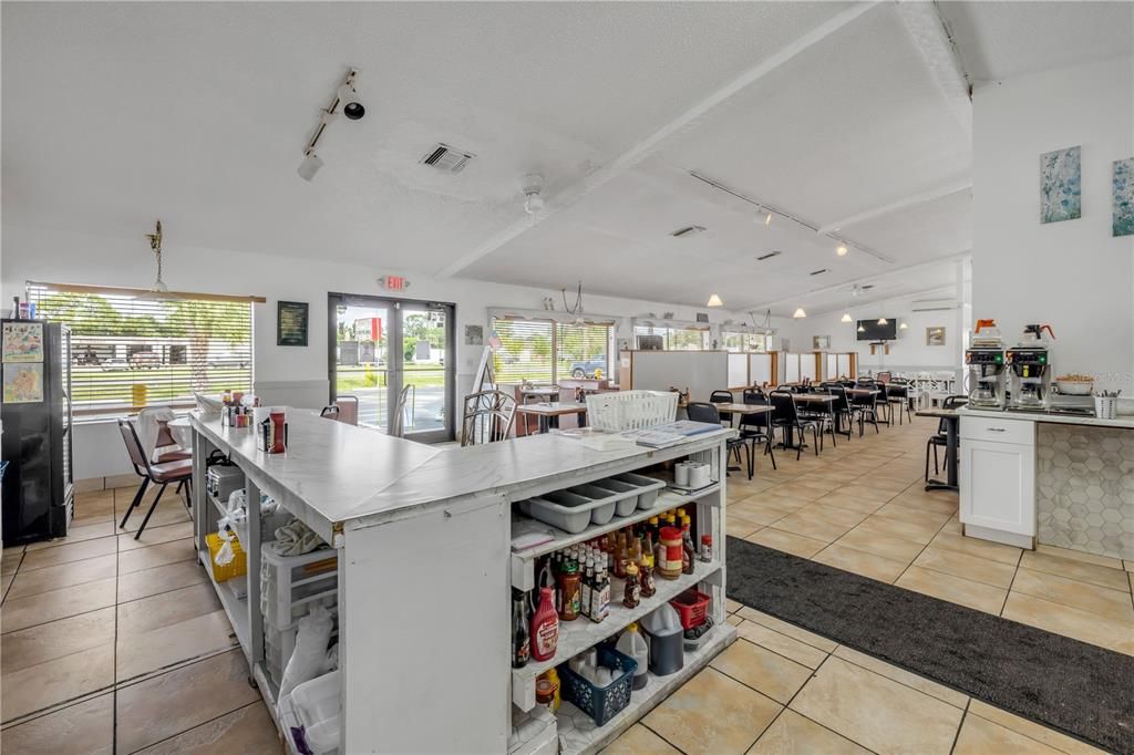 На продажу: $799,000 (0 спален, 0 ванн, 2400 Квадратных фут)