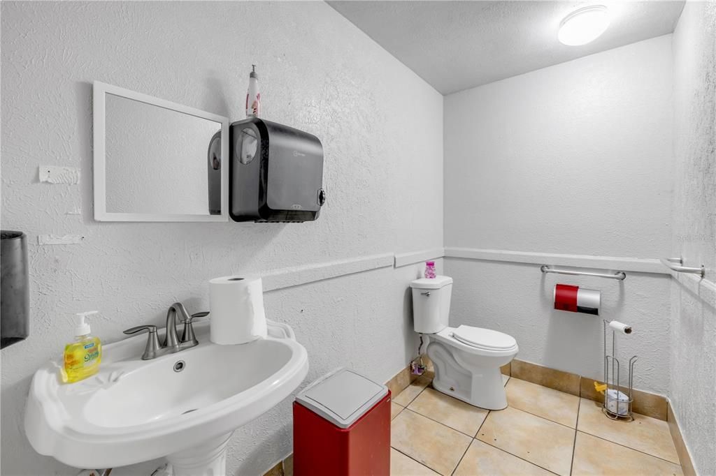 На продажу: $799,000 (0 спален, 0 ванн, 2400 Квадратных фут)