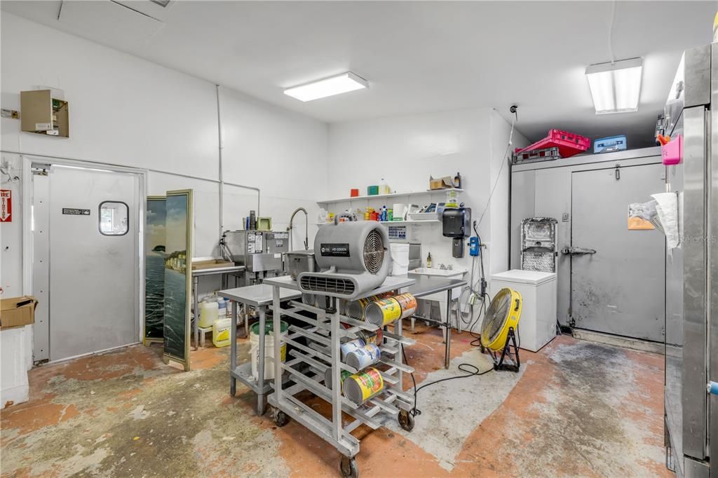 На продажу: $799,000 (0 спален, 0 ванн, 2400 Квадратных фут)