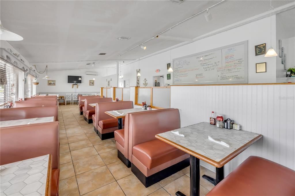 На продажу: $799,000 (0 спален, 0 ванн, 2400 Квадратных фут)