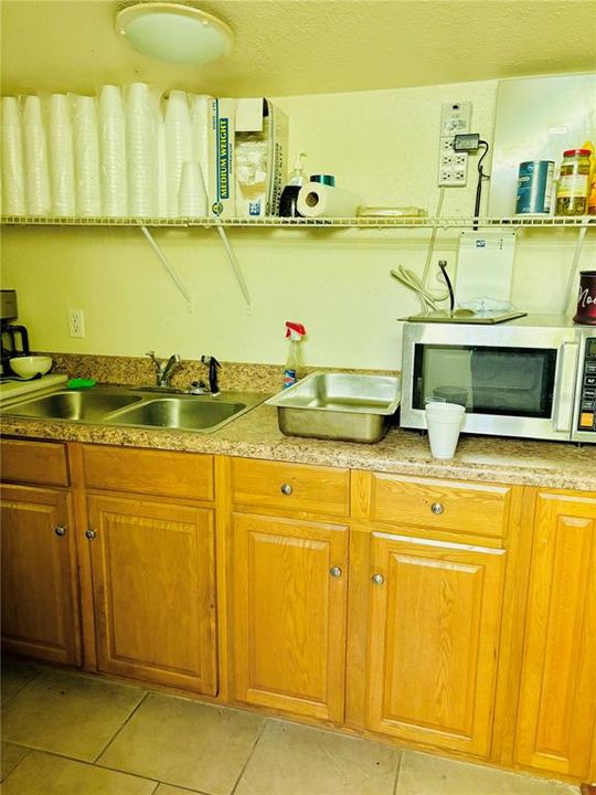 待售: $450,000 (0 贝兹, 0 浴室, 1623 平方英尺)