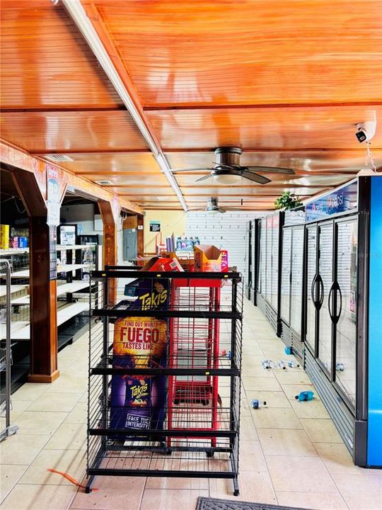 待售: $450,000 (0 贝兹, 0 浴室, 1623 平方英尺)