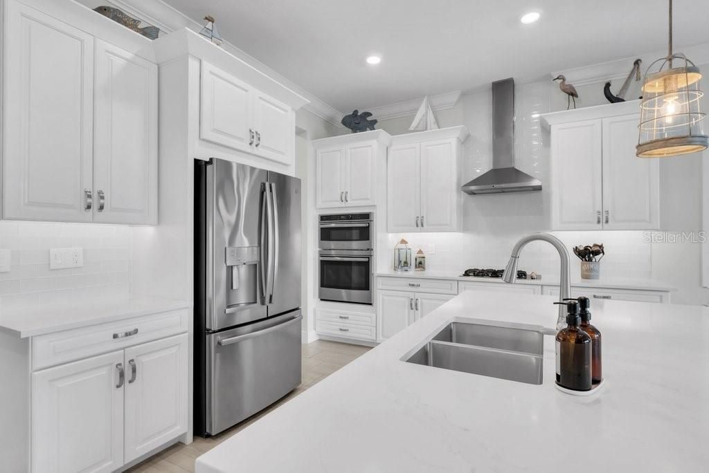 For Sale: $1,185,000 (3 beds, 2 baths, 2230 Square Feet)