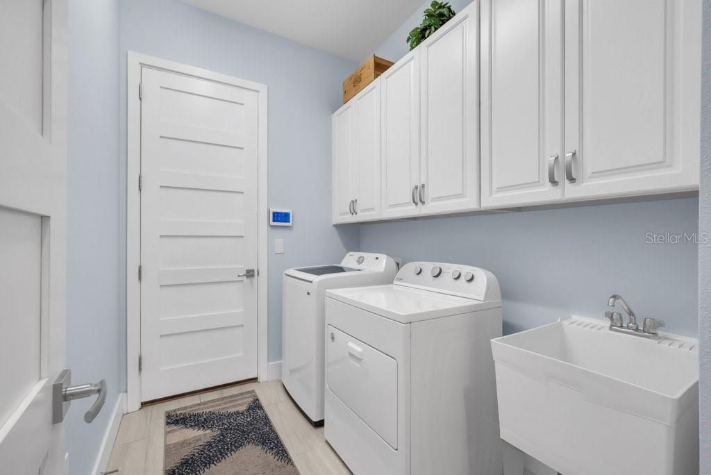 For Sale: $1,185,000 (3 beds, 2 baths, 2230 Square Feet)