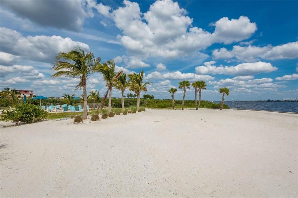 For Sale: $1,185,000 (3 beds, 2 baths, 2230 Square Feet)