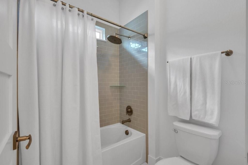 For Sale: $1,185,000 (3 beds, 2 baths, 2230 Square Feet)