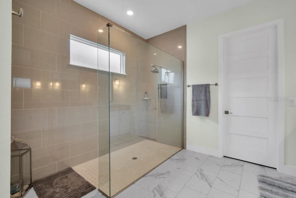 For Sale: $1,185,000 (3 beds, 2 baths, 2230 Square Feet)