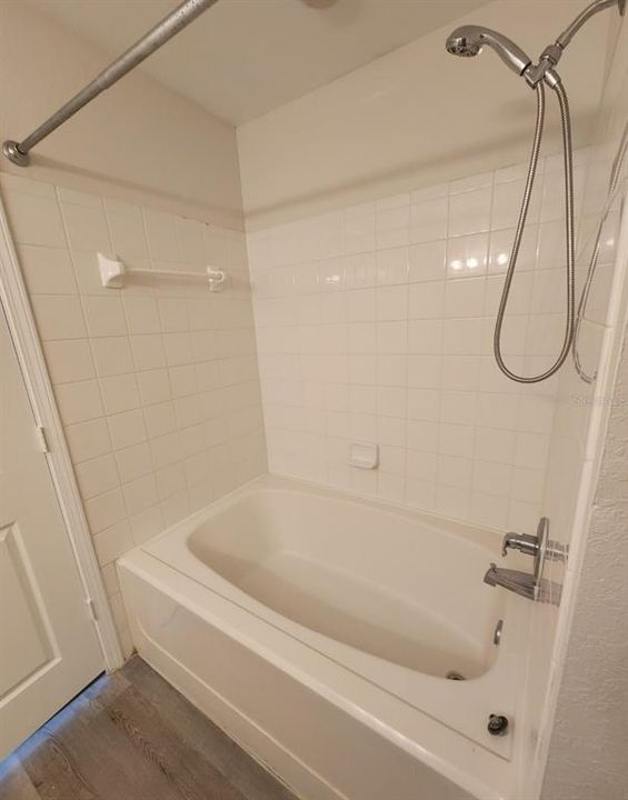 For Sale: $212,500 (2 beds, 2 baths, 1060 Square Feet)