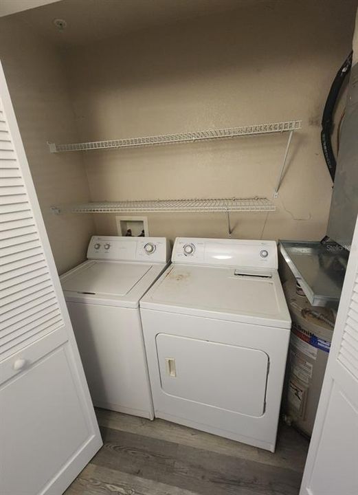 For Sale: $212,500 (2 beds, 2 baths, 1060 Square Feet)