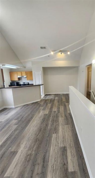 For Sale: $212,500 (2 beds, 2 baths, 1060 Square Feet)