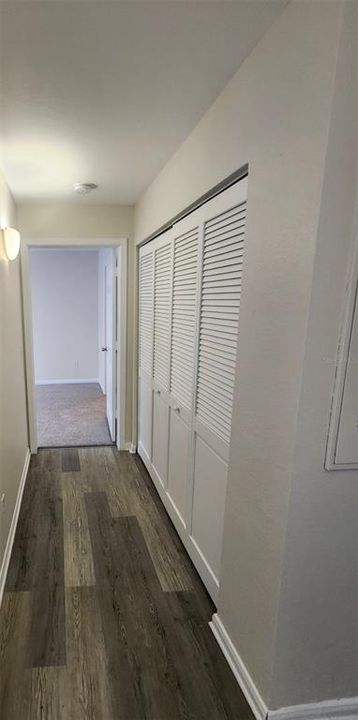 For Sale: $212,500 (2 beds, 2 baths, 1060 Square Feet)