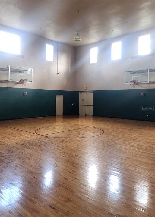 For Sale: $212,500 (2 beds, 2 baths, 1060 Square Feet)