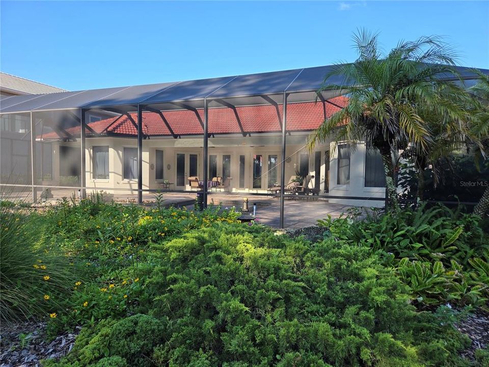 合同活跃: $800,000 (3 贝兹, 3 浴室, 2938 平方英尺)