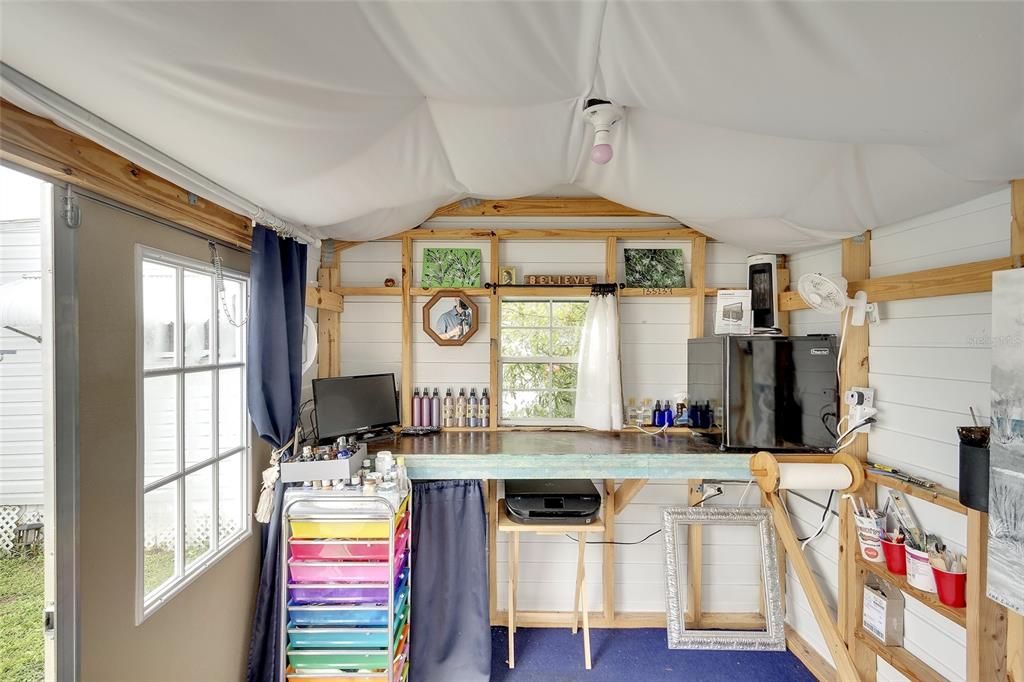 For Sale: $98,500 (1 beds, 1 baths, 372 Square Feet)