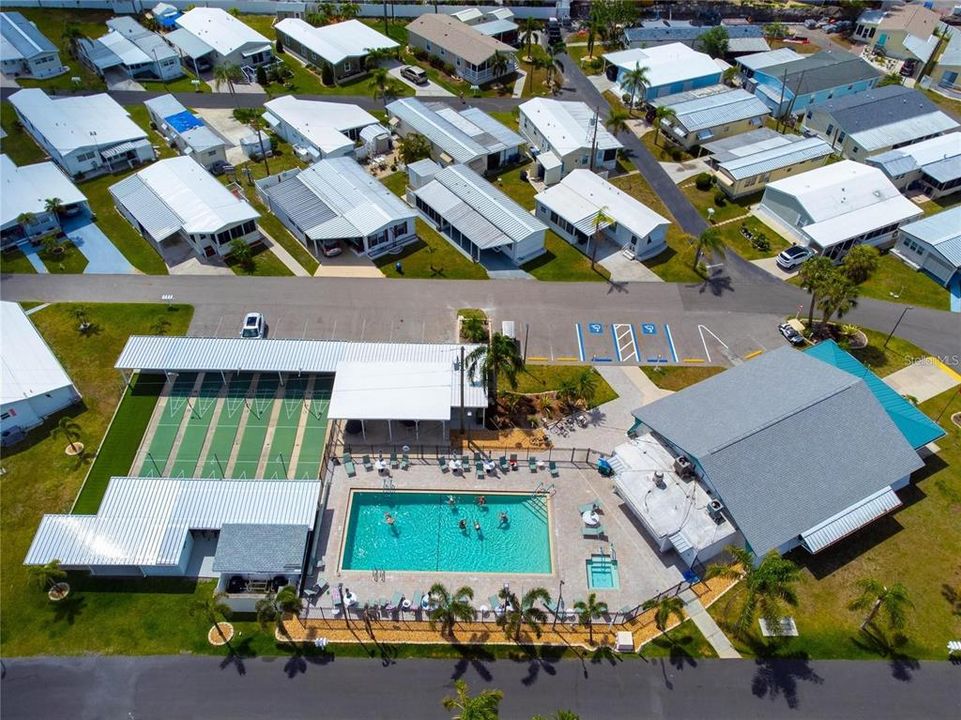 For Sale: $98,500 (1 beds, 1 baths, 372 Square Feet)