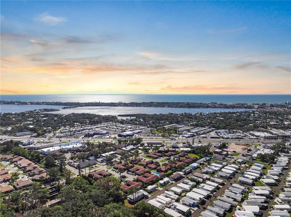 For Sale: $98,500 (1 beds, 1 baths, 372 Square Feet)