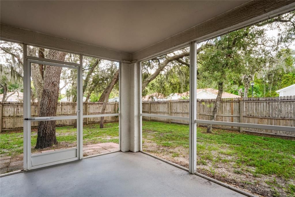 Под контрактом: $300,000 (3 спален, 2 ванн, 1394 Квадратных фут)