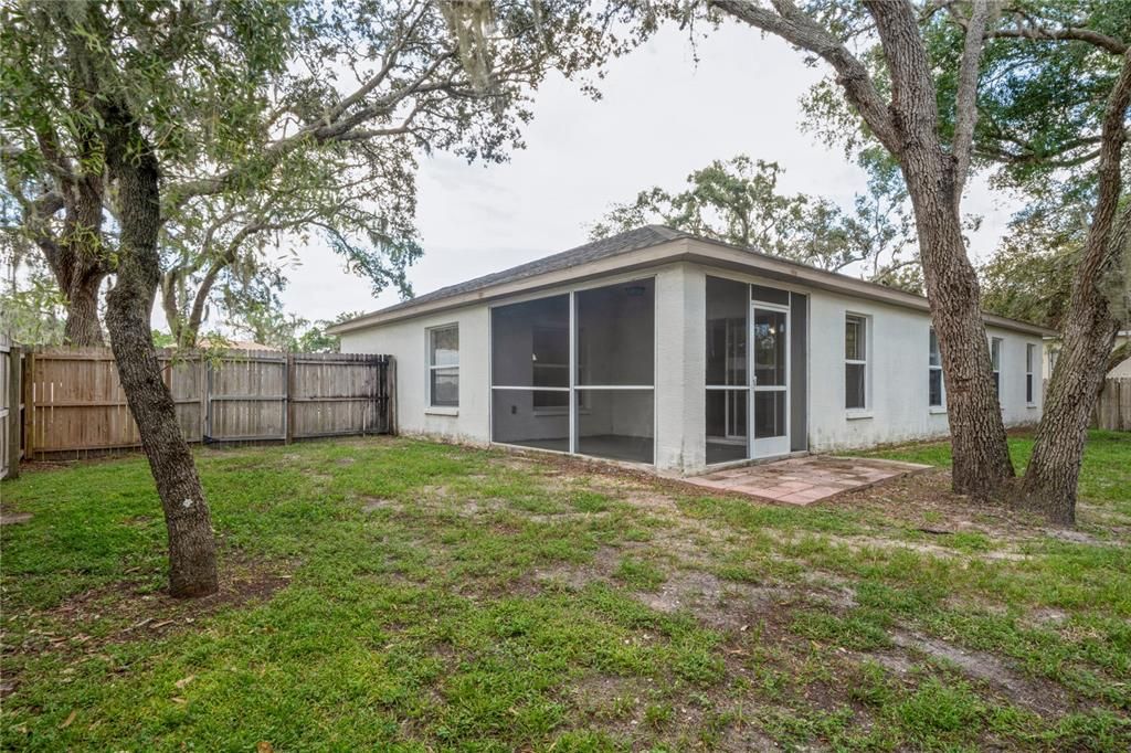 Под контрактом: $300,000 (3 спален, 2 ванн, 1394 Квадратных фут)