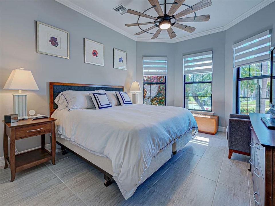 For Sale: $995,000 (3 beds, 3 baths, 2855 Square Feet)