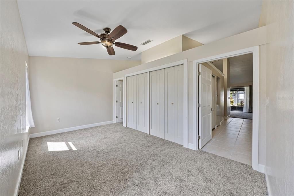 Active With Contract: $144,900 (1 beds, 1 baths, 635 Square Feet)