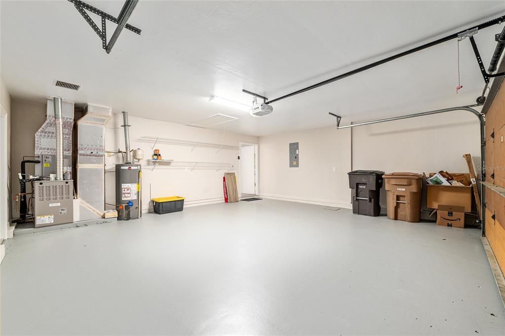 For Rent: $4,800 (3 beds, 3 baths, 2637 Square Feet)