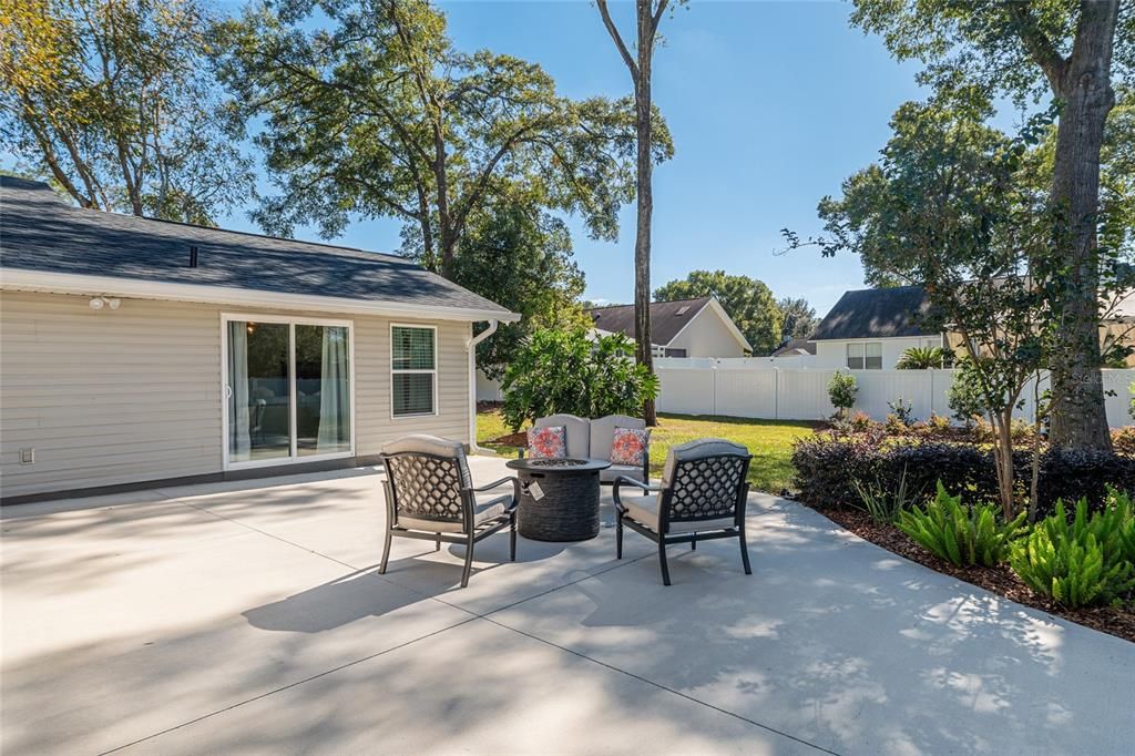 For Rent: $4,800 (3 beds, 3 baths, 2637 Square Feet)