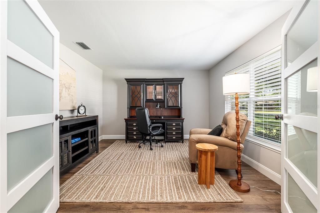 For Rent: $4,800 (3 beds, 3 baths, 2637 Square Feet)