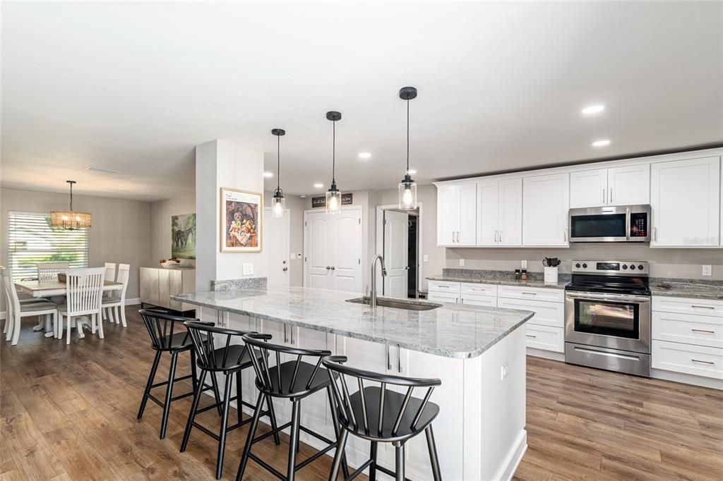 For Rent: $4,800 (3 beds, 3 baths, 2637 Square Feet)