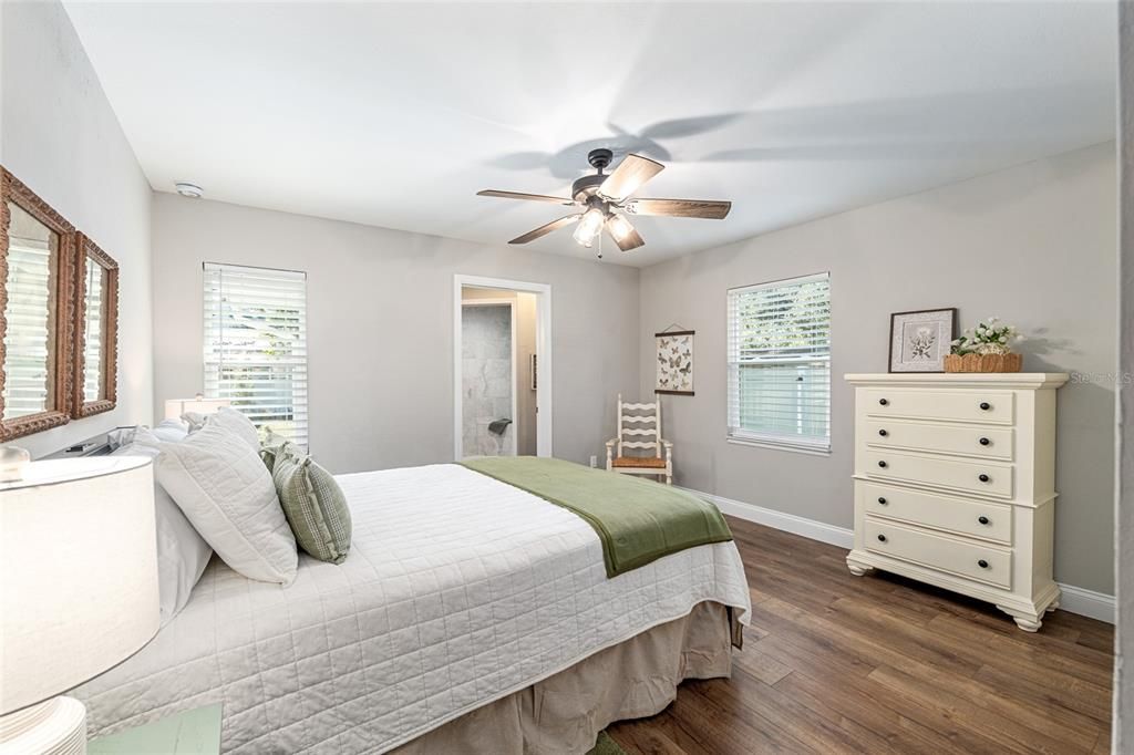 For Rent: $4,800 (3 beds, 3 baths, 2637 Square Feet)