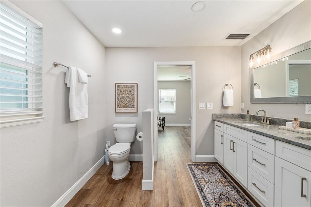 For Rent: $4,800 (3 beds, 3 baths, 2637 Square Feet)