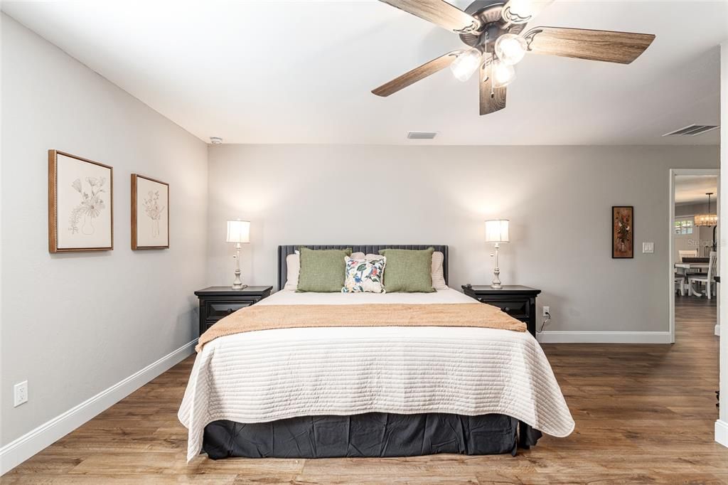 For Rent: $4,800 (3 beds, 3 baths, 2637 Square Feet)