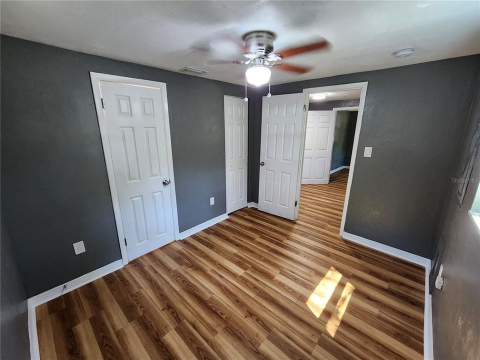 В аренду: $1,600 (3 спален, 1 ванн, 810 Квадратных фут)