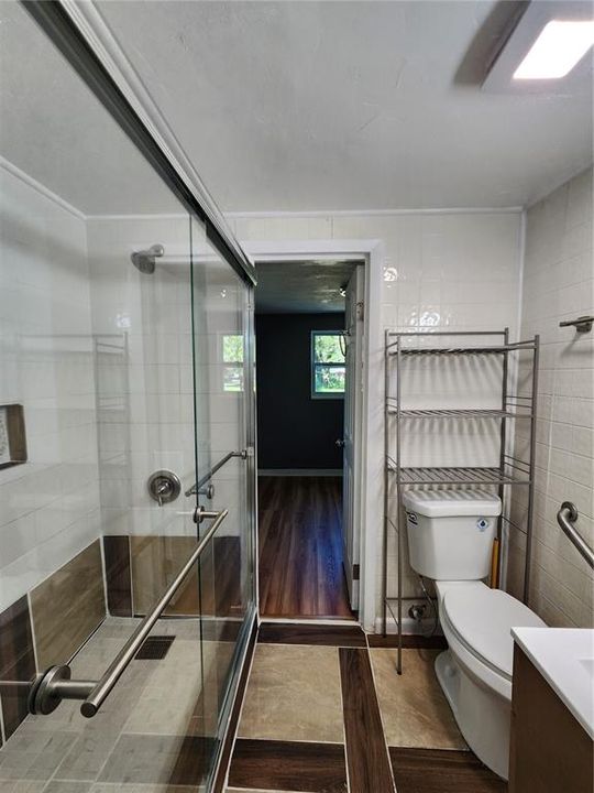 В аренду: $1,600 (3 спален, 1 ванн, 810 Квадратных фут)