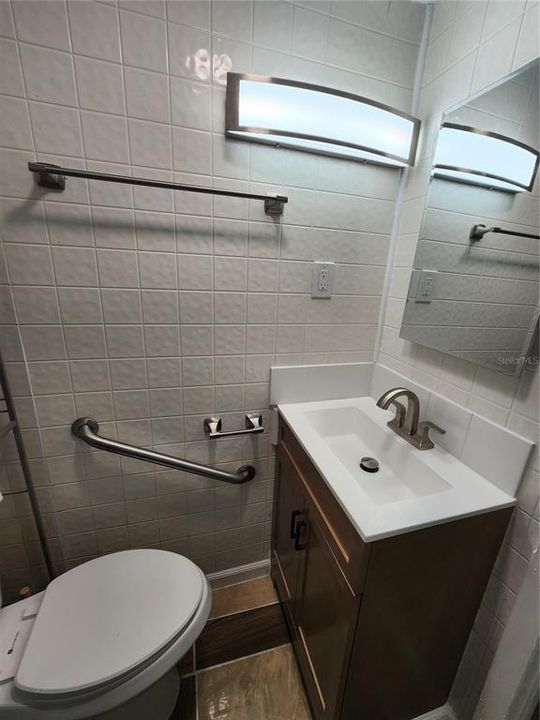 В аренду: $1,600 (3 спален, 1 ванн, 810 Квадратных фут)