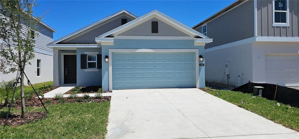 For Rent: $1,950 (3 beds, 2 baths, 1470 Square Feet)