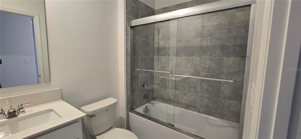 For Rent: $1,950 (3 beds, 2 baths, 1470 Square Feet)