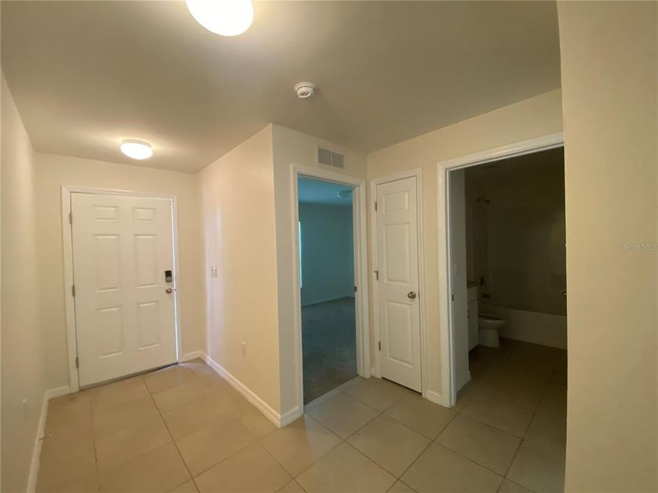 В аренду: $1,695 (4 спален, 2 ванн, 1504 Квадратных фут)