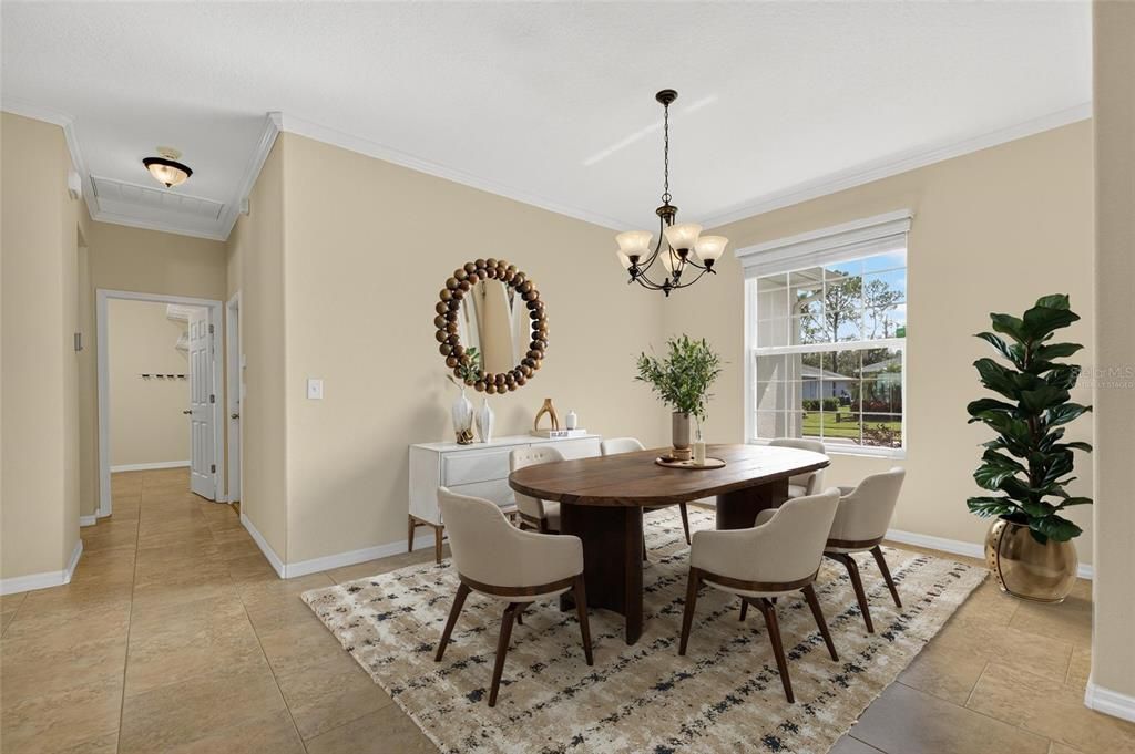 Под контрактом: $395,000 (3 спален, 2 ванн, 2024 Квадратных фут)