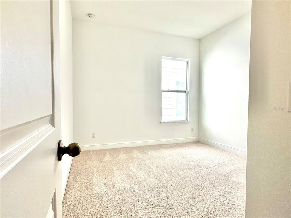 For Sale: $1,050,000 (4 beds, 3 baths, 2605 Square Feet)