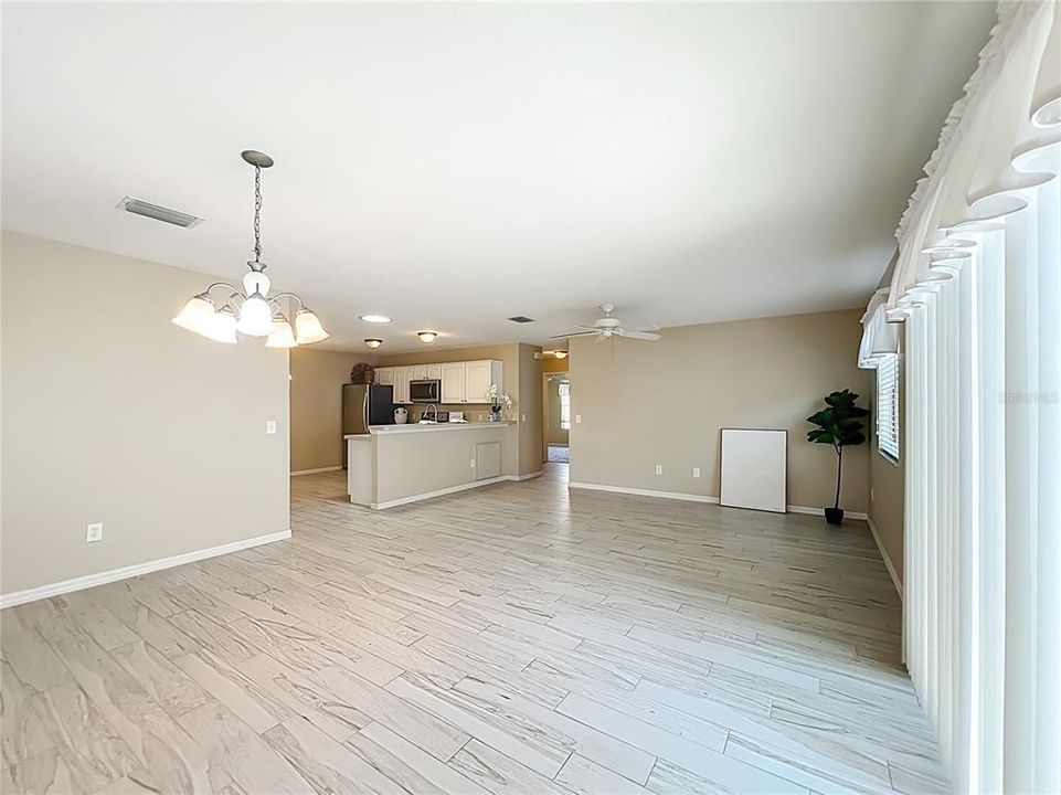 Activo con contrato: $259,000 (2 camas, 2 baños, 1156 Pies cuadrados)