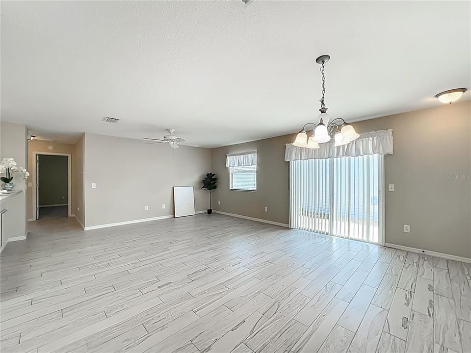 Activo con contrato: $259,000 (2 camas, 2 baños, 1156 Pies cuadrados)