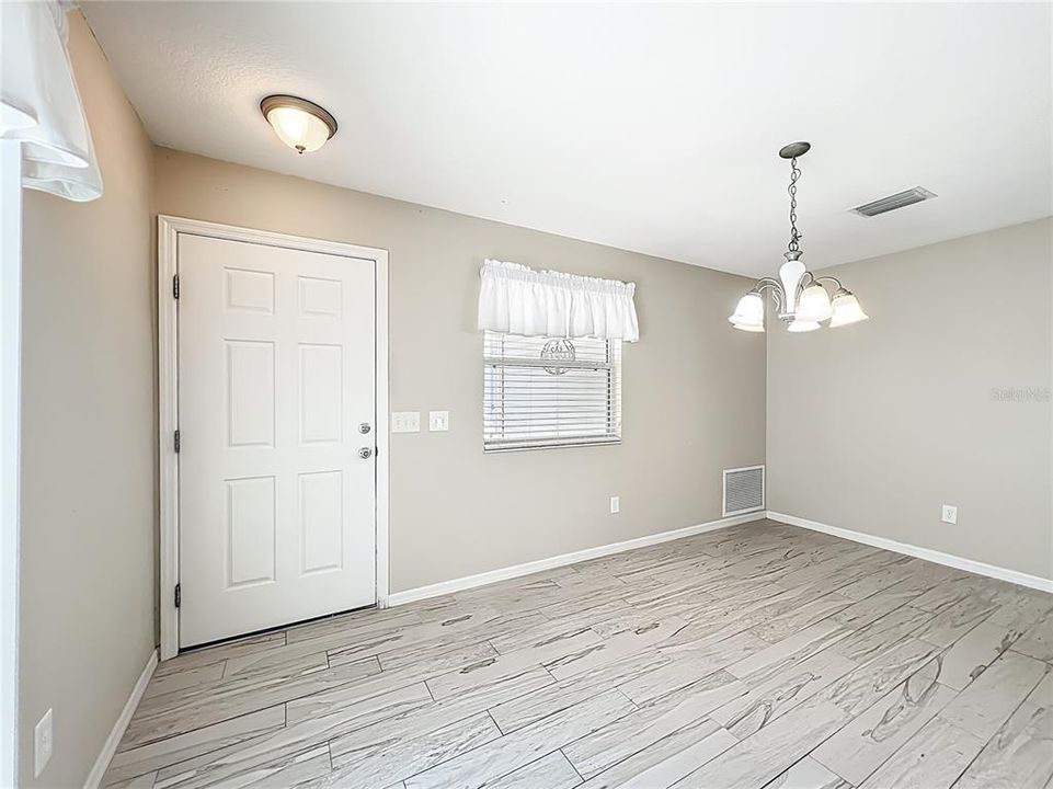 Activo con contrato: $259,000 (2 camas, 2 baños, 1156 Pies cuadrados)